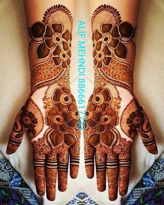 Thick Floral Mehndi Pattern